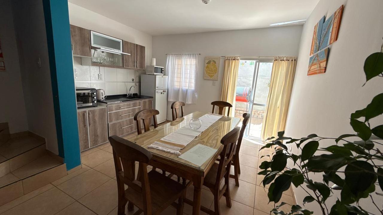 Duplex Lisandro San Rafael  Luaran gambar