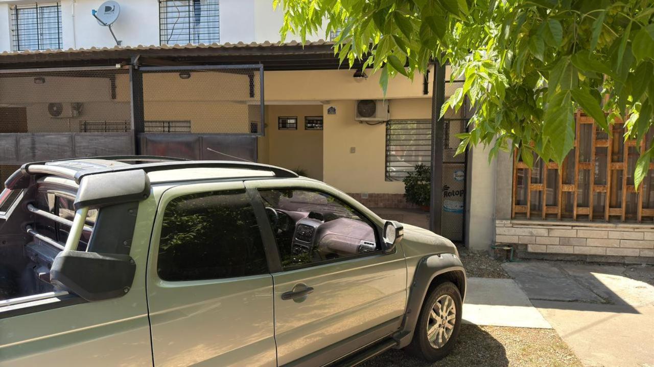 Duplex Lisandro San Rafael  Luaran gambar